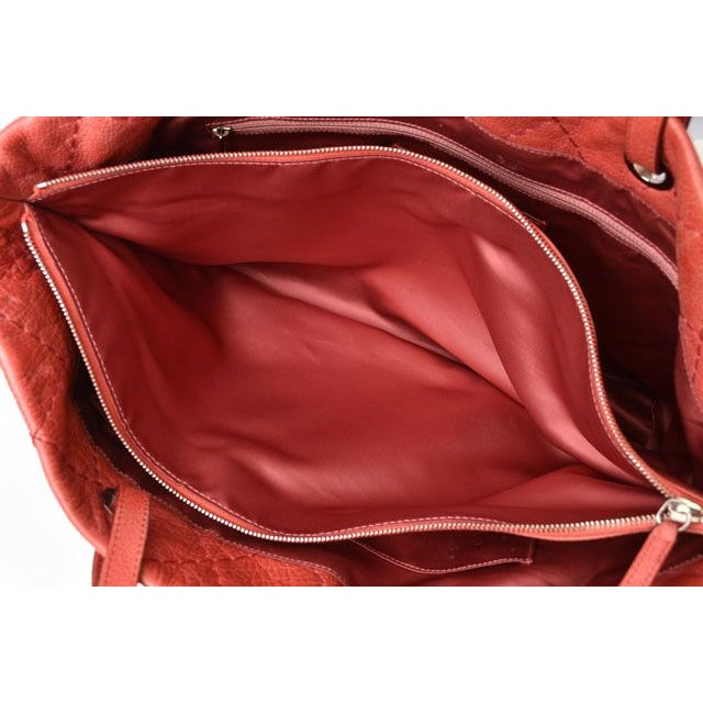 Chanel Tote Quilted Leather Dark Pink Silver — view 4