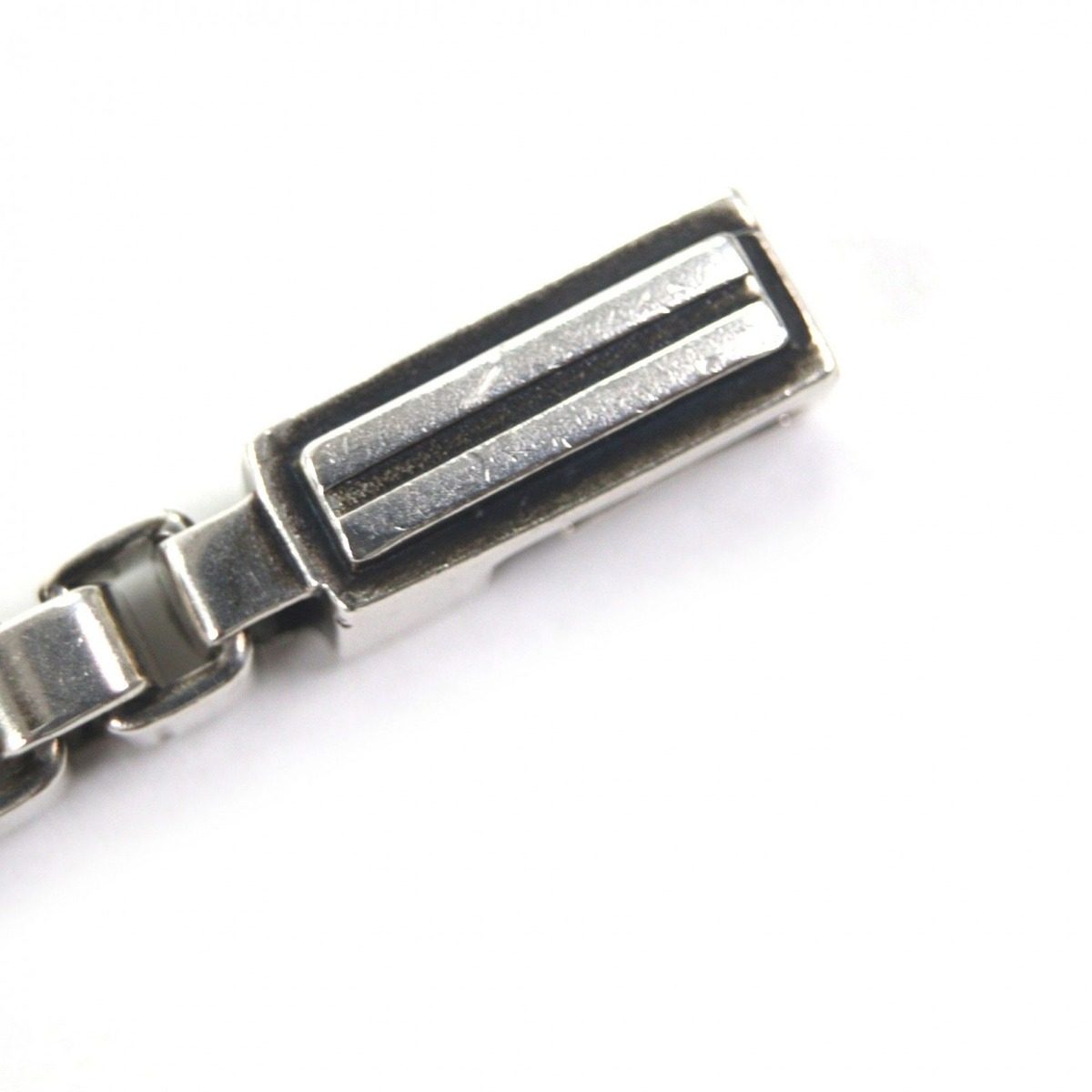 Louis Vuitton 2025 Lv M 135300 Bracelet — view 5