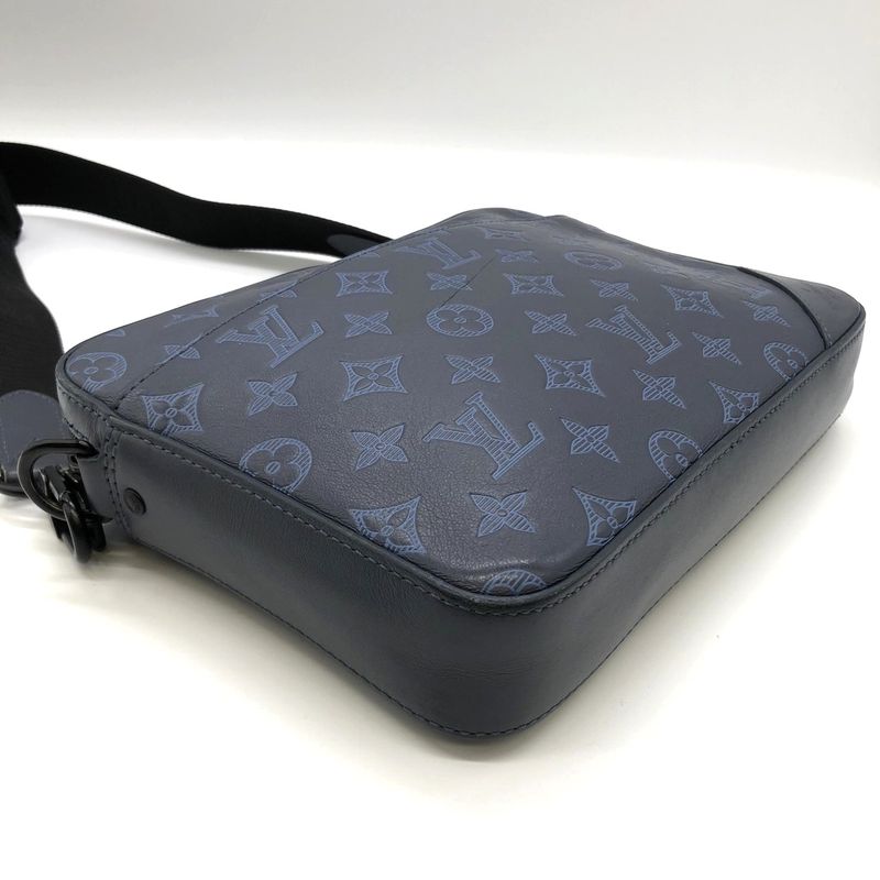 Louis Vuitton Duo Messenger M45730 Shoulder Bag Monogram Shadow Black Women Men