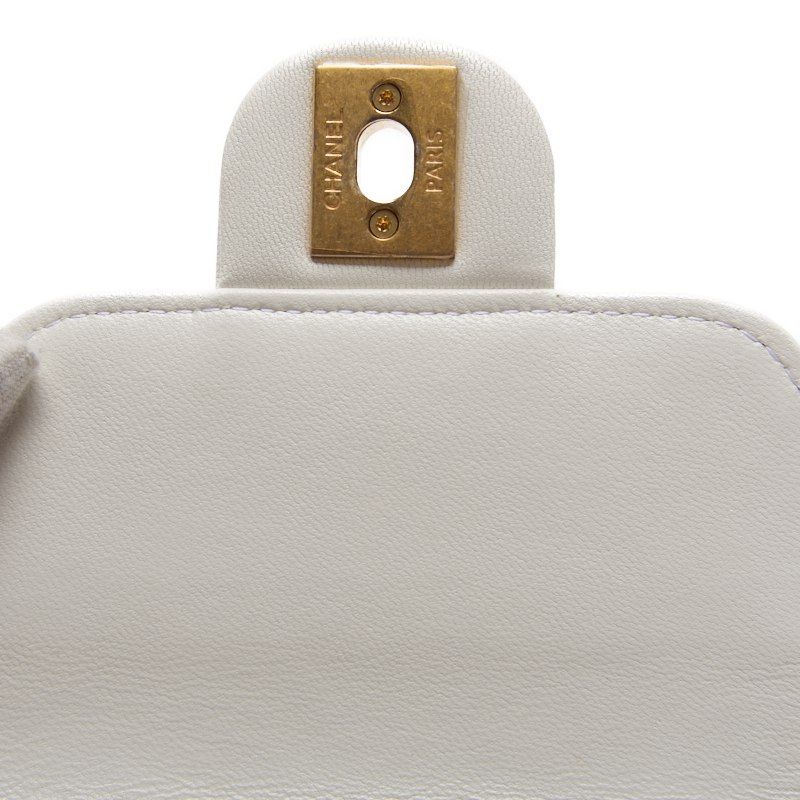 Chanel Mini Matelasse Pearl Chain Shoulder Lambskin White With Gold Hardware