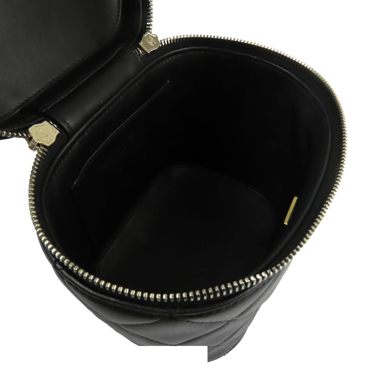 Chanel Vanity Black Gold Lambskin Quilted CC Logo 2-Way Chain Shoulder Bag — view 4