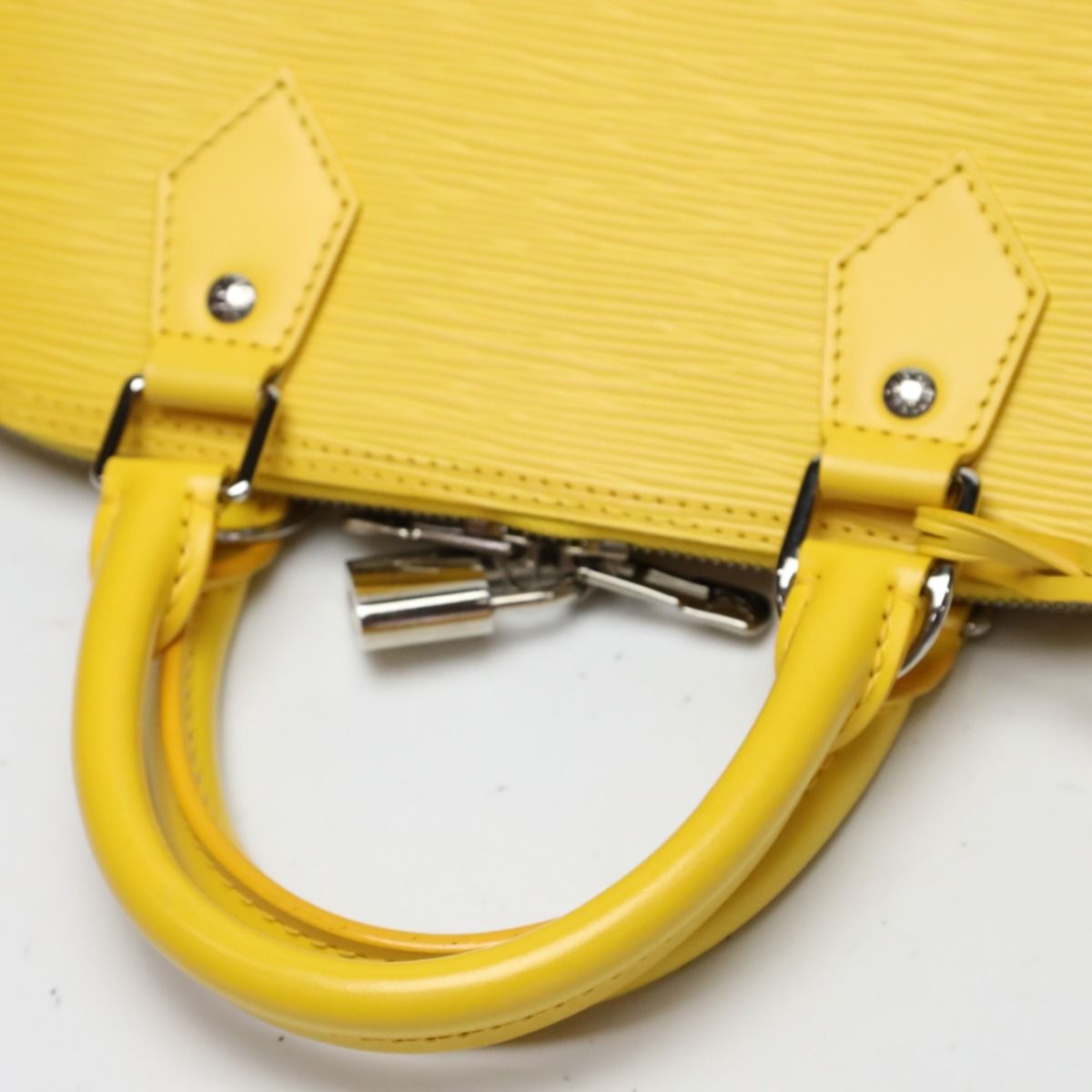 Louis Vuitton Epi Handbag Alma Citron