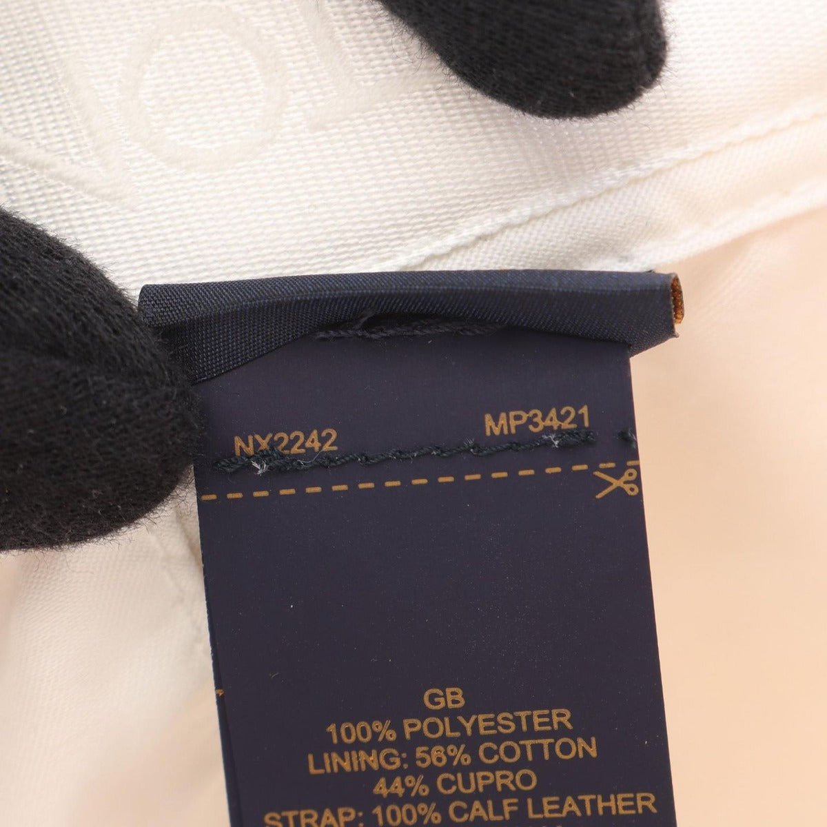Louis Vuitton Cap Monogram Bron — view 5