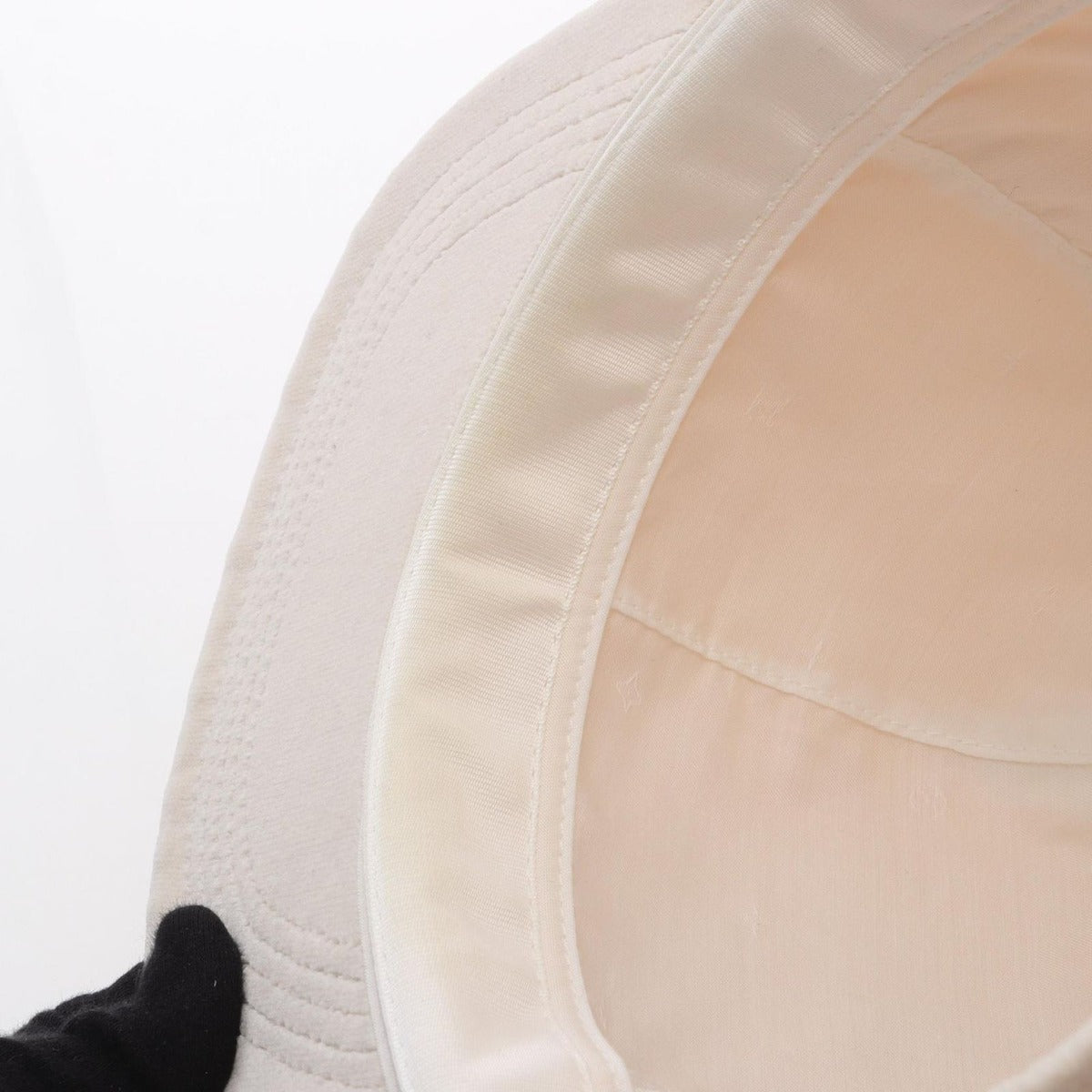 Louis Vuitton Cap Monogram Bron — view 7
