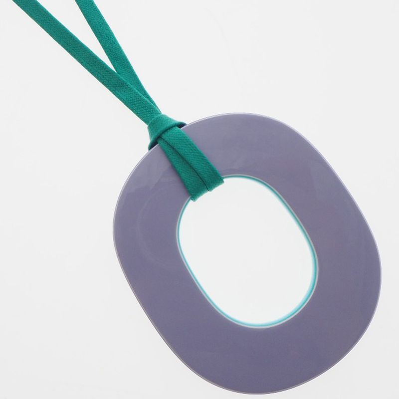 Hermes Ism Pigman 052880fl Lacquer And Silk Green Ladies 25.9g Necklace