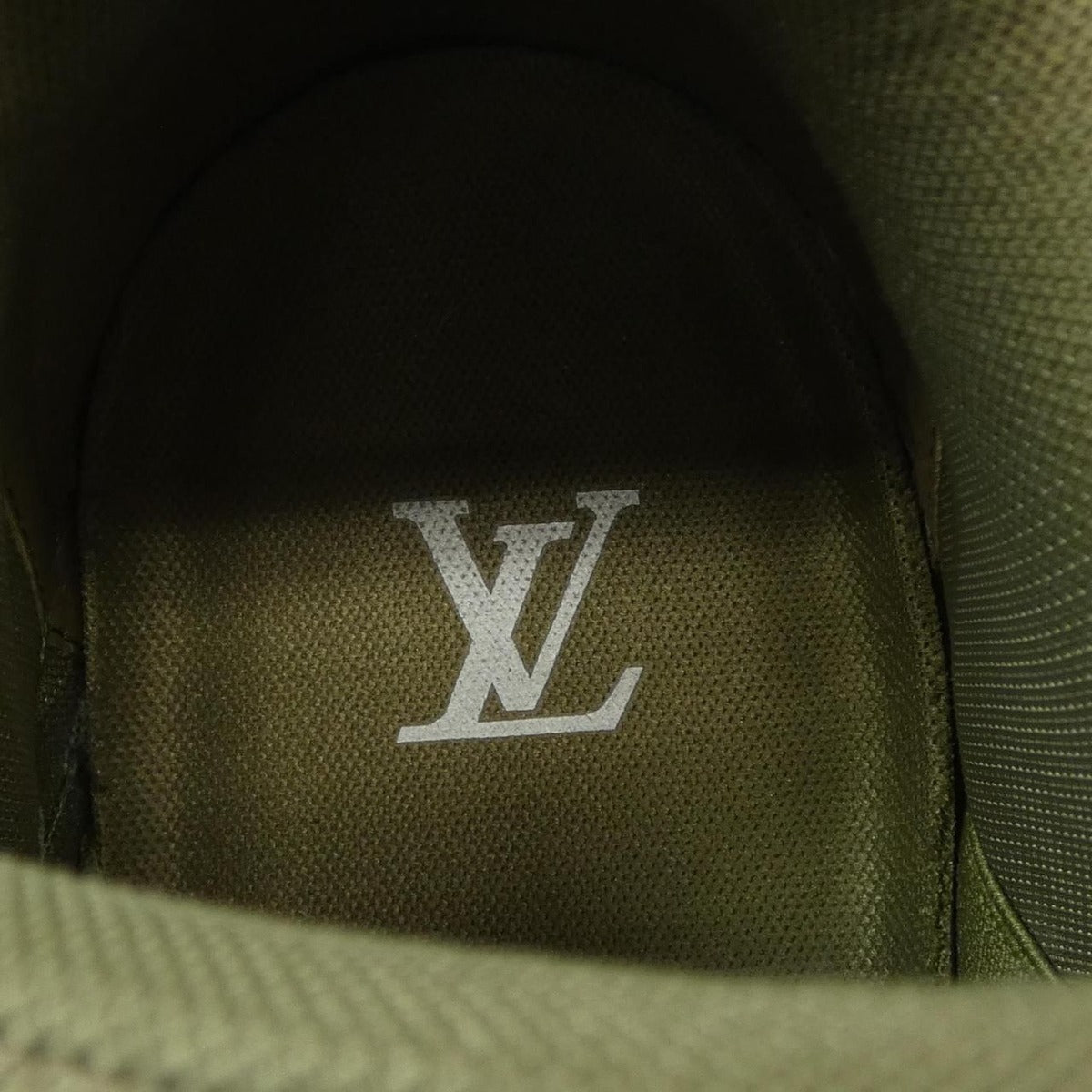 Louis Vuitton LV Trainer Maxi Line Sneakers — view 6