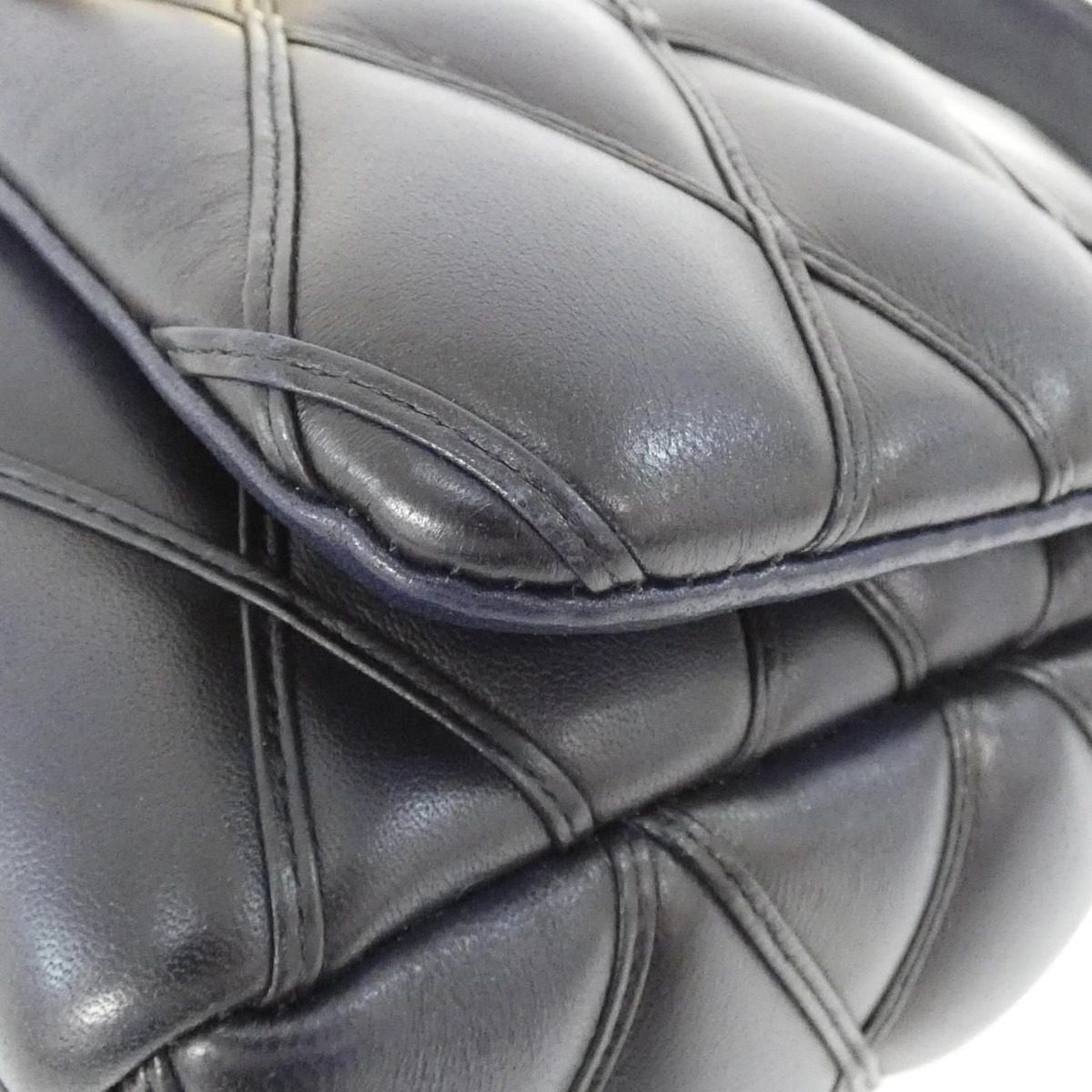 Louis Vuitton Shoulder Bag — view 5