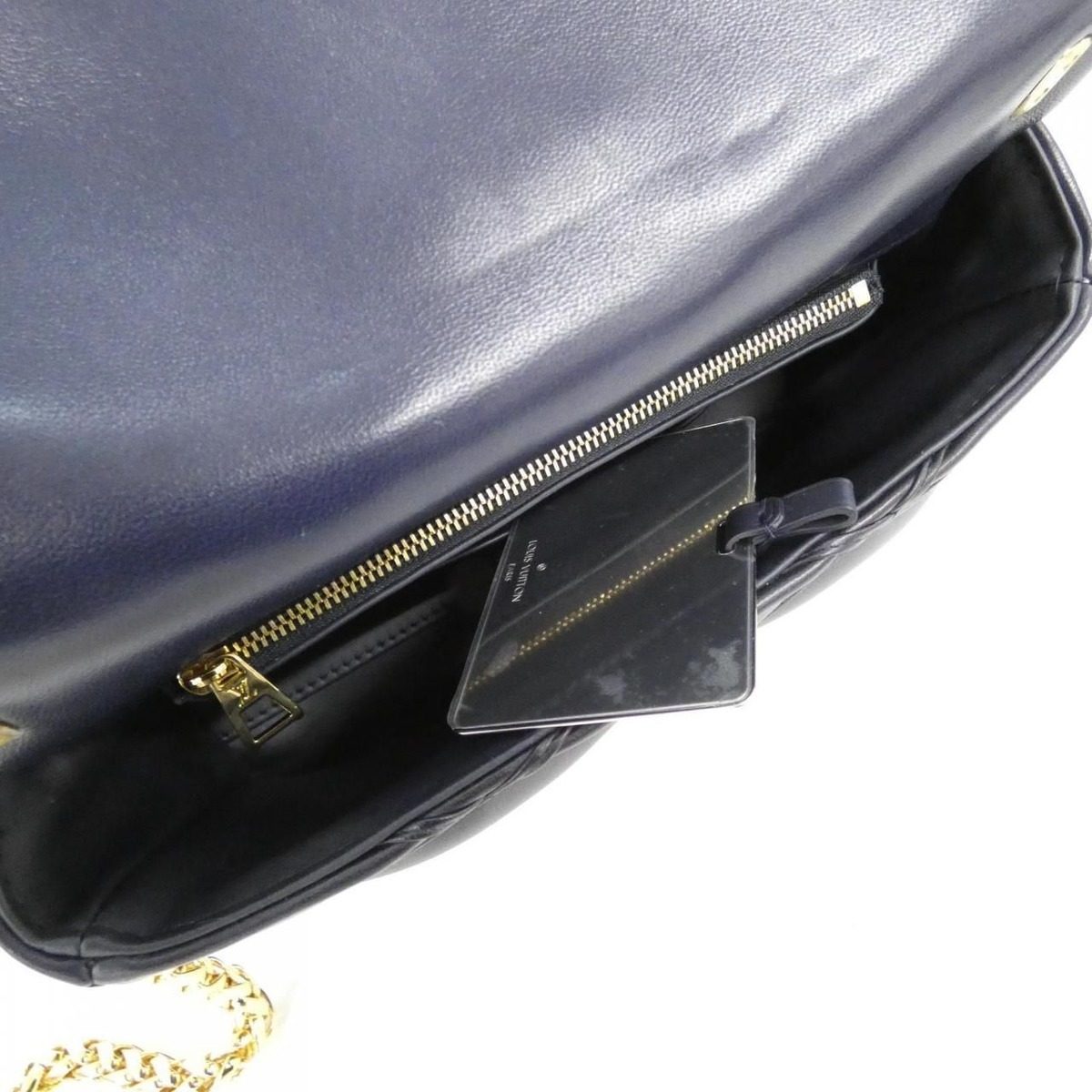 Louis Vuitton Shoulder Bag — view 8