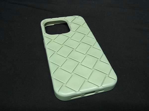 Bottega Veneta Intrecciato Rubber Iphone 14pro Compatible Phone Case In Light