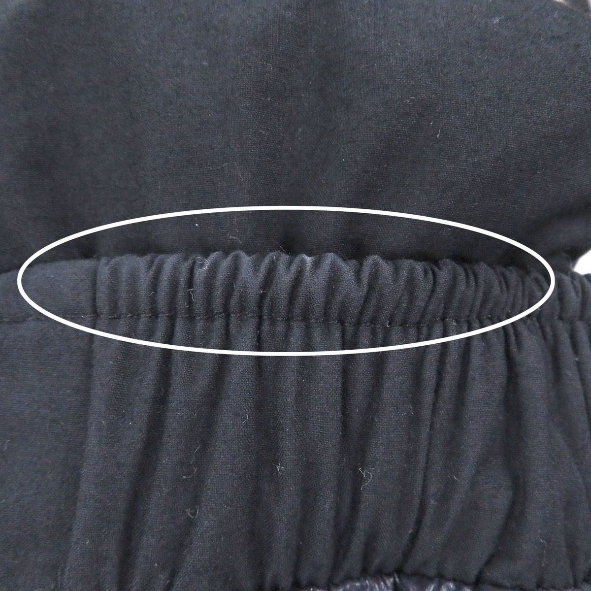 Moncler Chardon Giubbotto Logo Patch Jacket — view 13