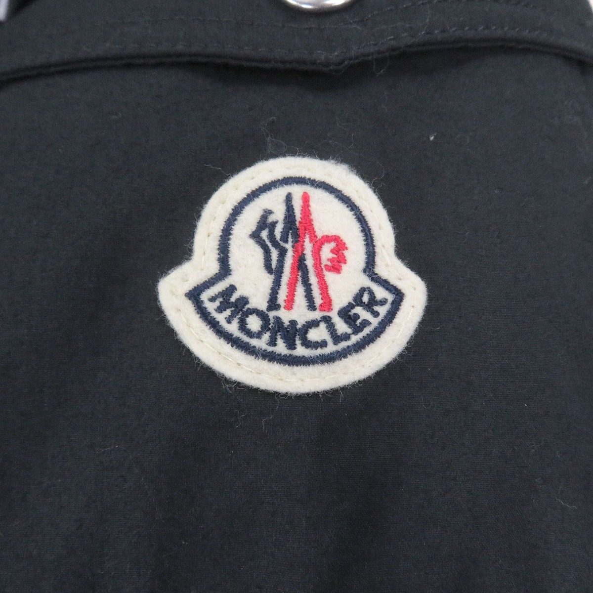 Moncler Chardon Giubbotto Logo Patch Jacket — view 6