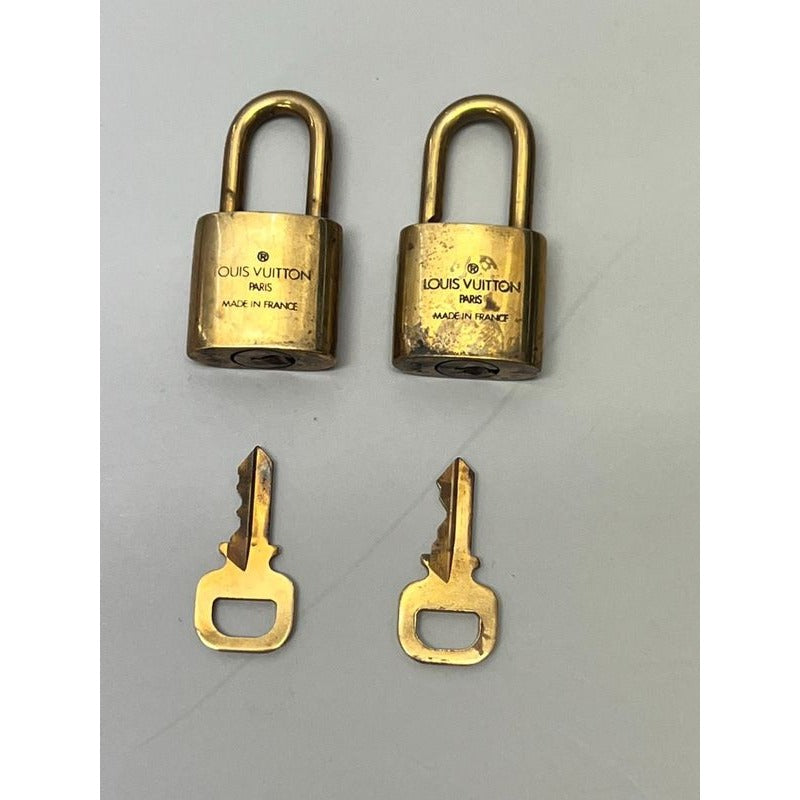 Louis Vuitton Padlock Key Set 21 Ms884 — view 4