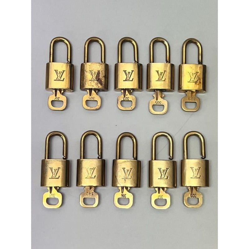 Louis Vuitton Padlock Key Set 21 Ms884