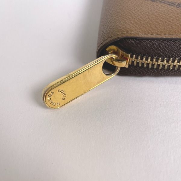 Louis Vuitton M69353 Monogram Giant Reverse Zippy Wallet