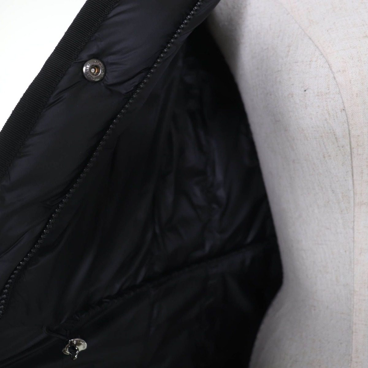 Moncler Hermine Logo Patch Hooded Down Coat Black 0 — view 5