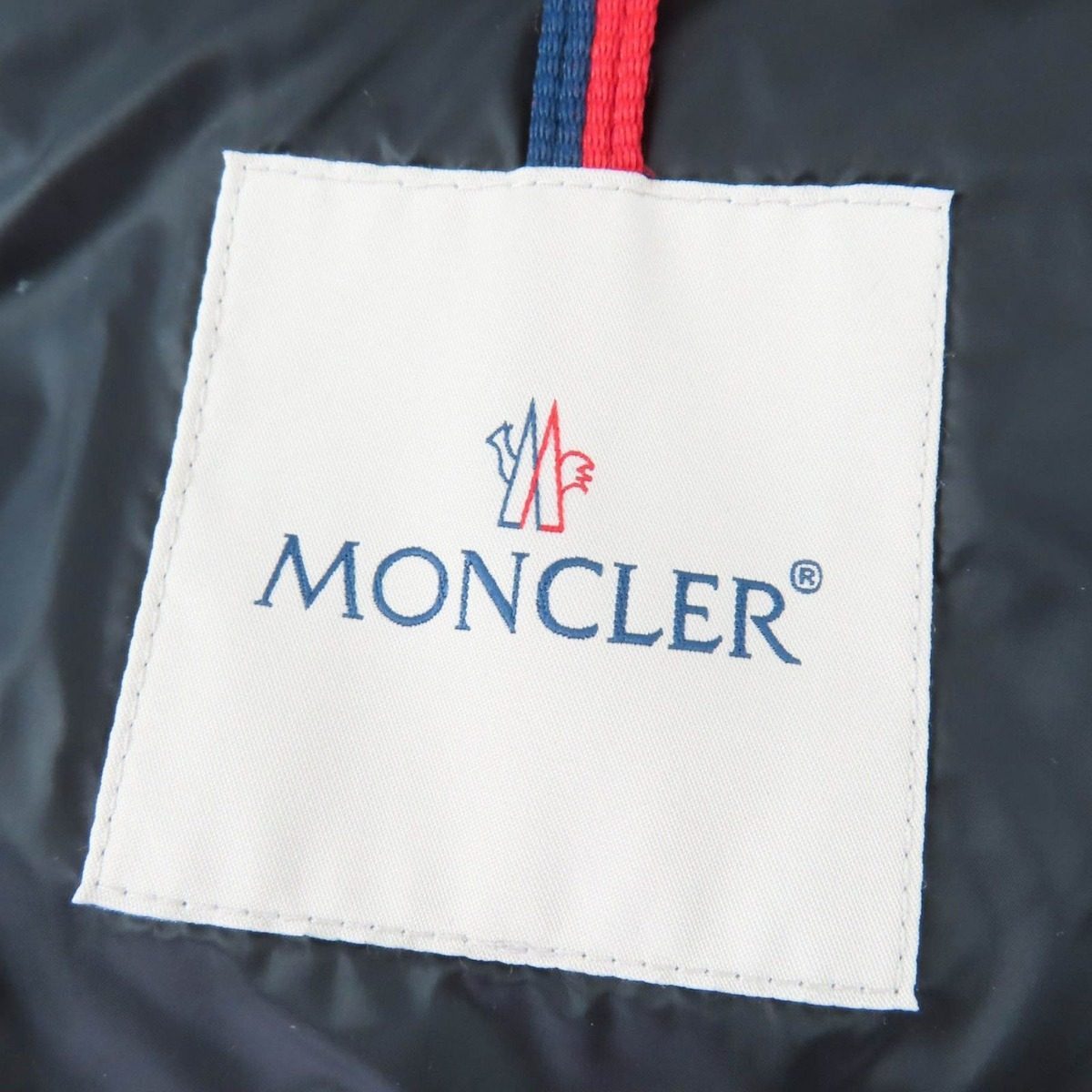 Moncler Hermine Logo Patch Hooded Down Coat Black 0 — view 8