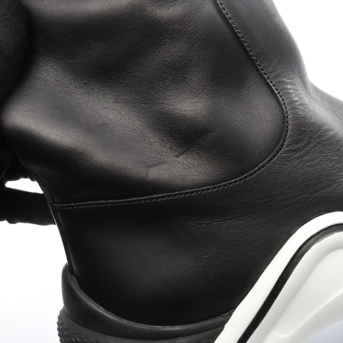 Louis Vuitton Boots Akreiteline Leather — view 10