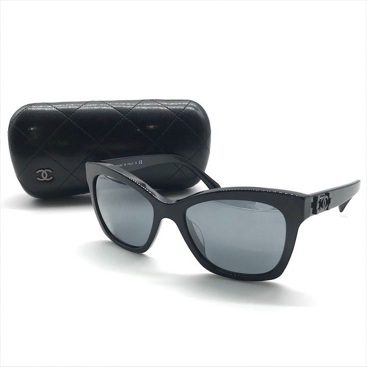 Chanel CC Logo Sunglasses Eyewear Black Case