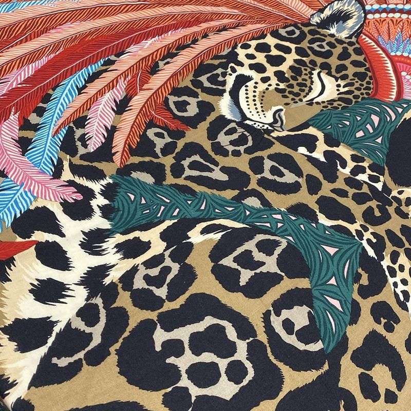 Hermes Stole (shawl) Carre Geant/shawl Carre 140 Green×red×multi Jaguar Quetzal