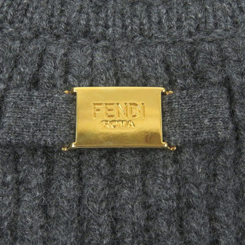Fendi 2021 Fzy496 100% Cashmere Long Sleeve Knit Sweater With Logo Plate Grey