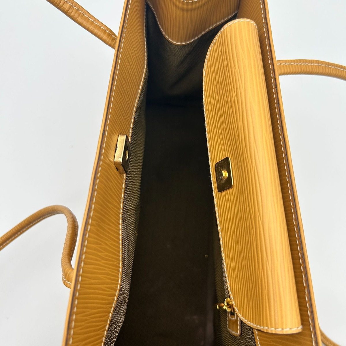 Fendi Tote Logo Totes Tan — view 12