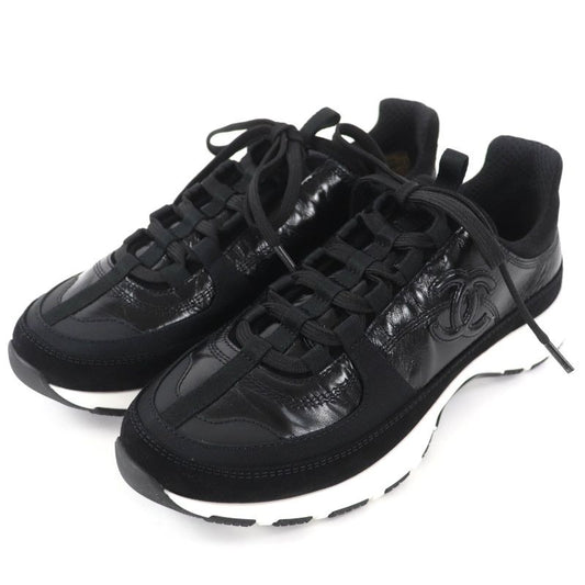 Chanel Coco Mark Leather Low Cut Sneakers Black White 37 Boxes