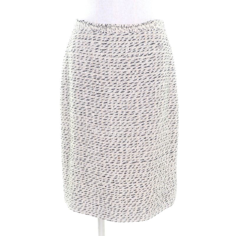 CHANEL Vintage 04A P23949/p23976 Tweed Jacket + Skirt Setup Suit With
