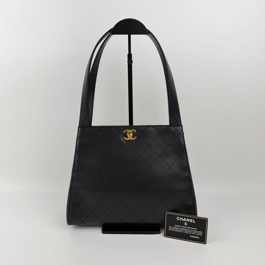 Chanel CC Logo Quilted Tote Black Leather No 5 Vintage