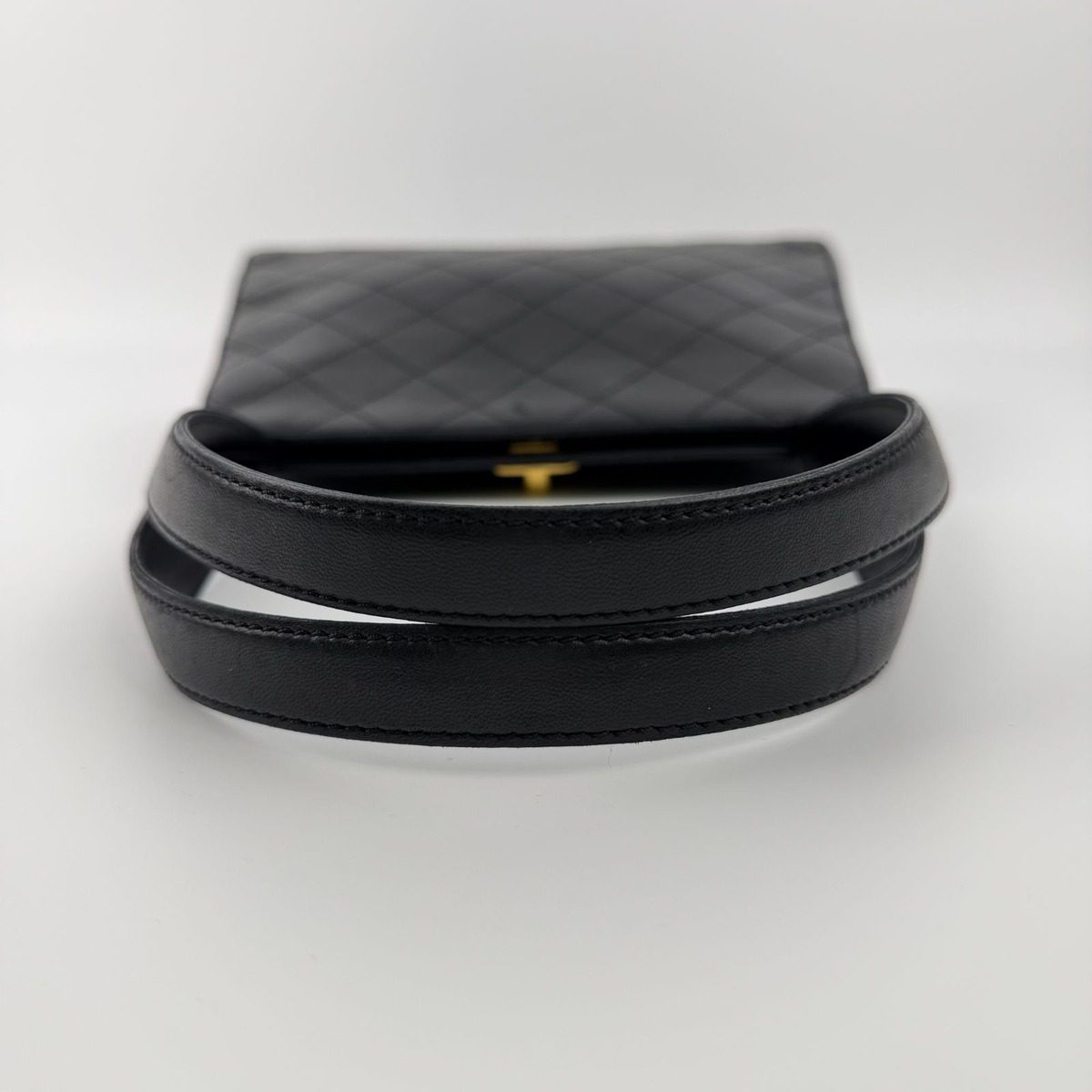 Chanel CC Logo Quilted Tote Black Leather No 5 Vintage — view 14