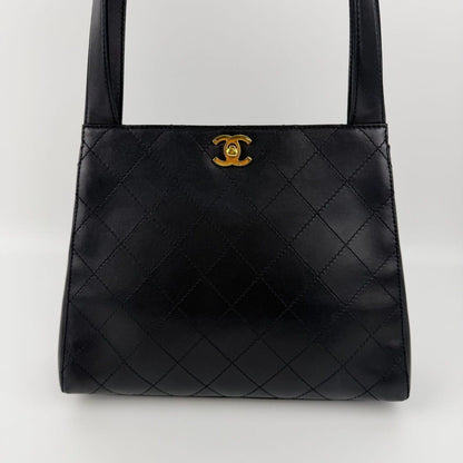 Chanel CC Logo Quilted Tote Black Leather No 5 Vintage — view 3
