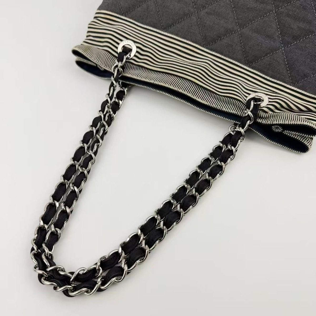 Chanel CC Logo Chain Shoulder Bag Black Ivory Denim Vintage — view 14