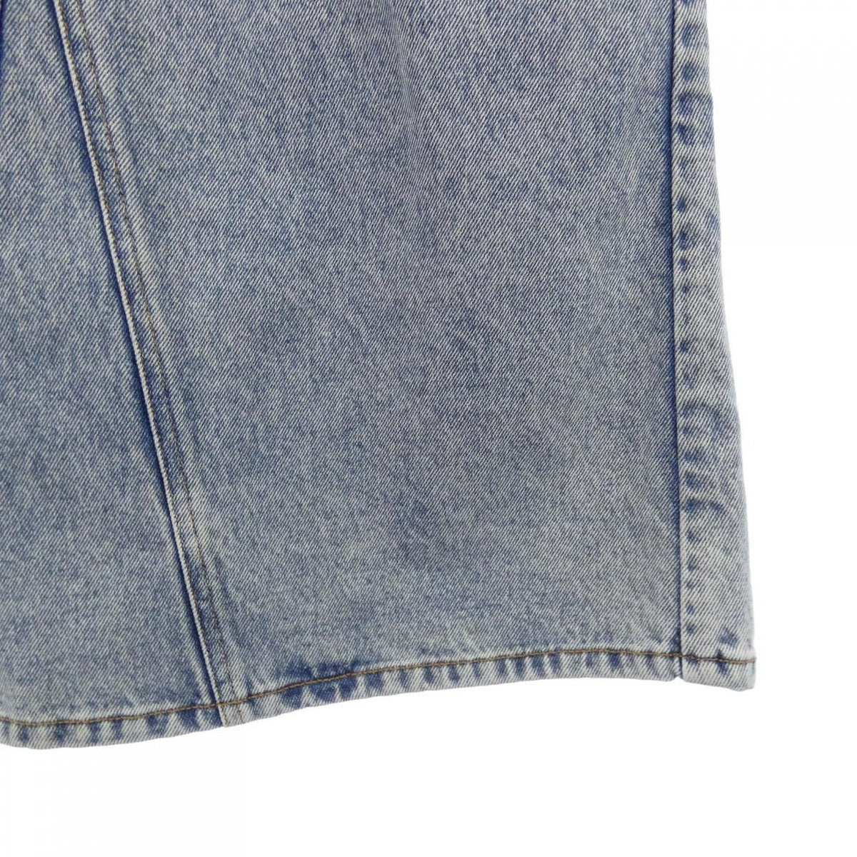 Louis Vuitton Bree Chido Denim Midi Skirt — view 6