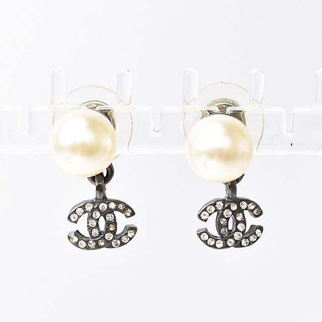 Chanel Earrings Chanel Logo CC Rhinestone Pearl Swing Coco Mark Gunmetal