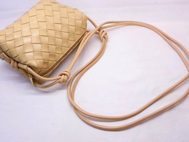 Pretty Bottega Veneta - Mini Loop Camera Bag 680254 Leather Beige Shoulder Bag