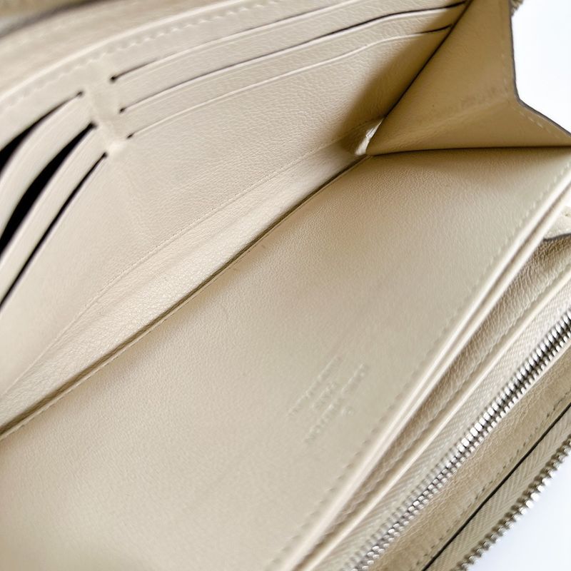 Louis Vuitton M61868 Monogram Mahina Round Zipper Zippy Wallet Long Wallet