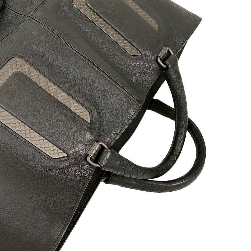 Bottega Veneta Intrecciato Leather Handbag Tote Bag Business