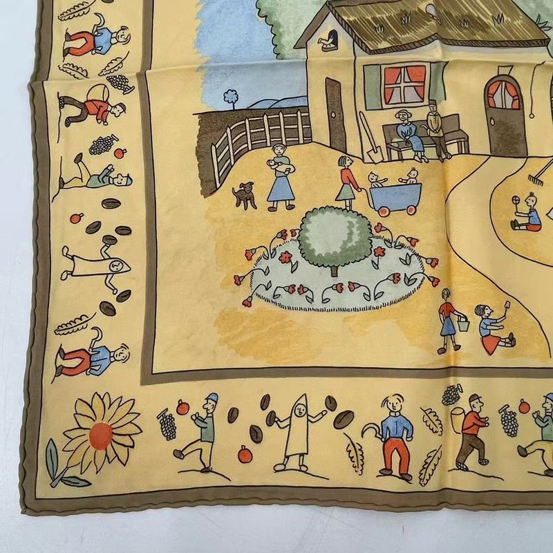 Hermes RE TOUR A LA Terre Homeward Silk Scarf Yellow