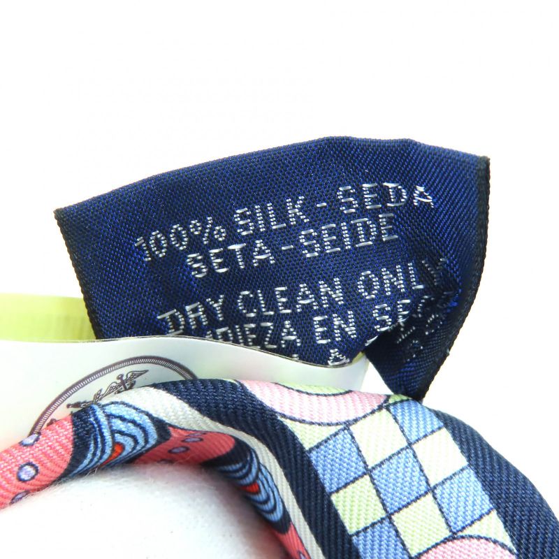 Hermes 063853s Harnais En Rosace Harness Rose Window 100% Silk Marine/rose/jaun