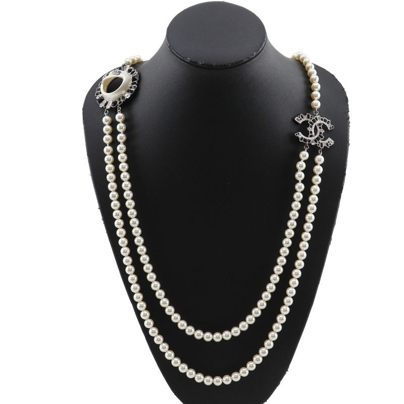 Chanel Smile Coco Mark B16 Faux Pearl And Rhinestone Black Unisex 167g Necklace