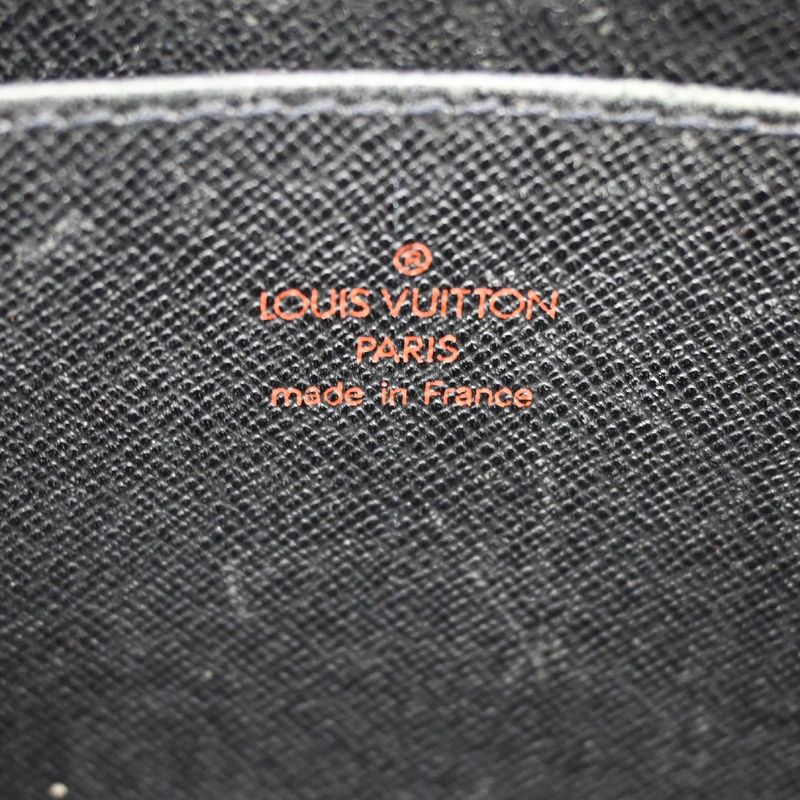 Louis Vuitton Pochette Homme Clutch Bag Epi Black 05kb044