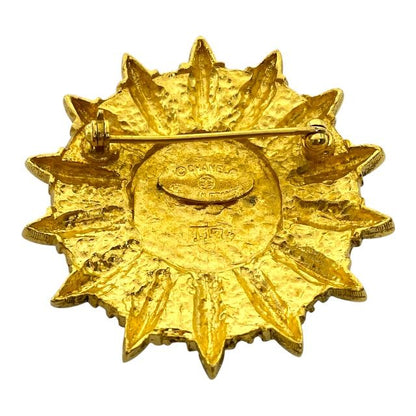 Chanel Emblem Brooch Vintage 1174 GP Gold Chanel