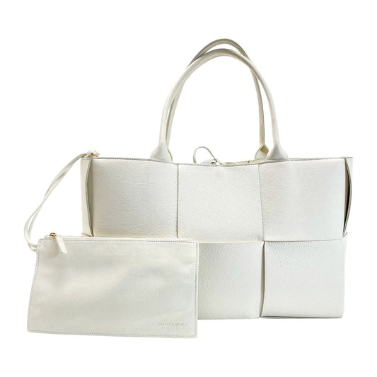 Bottega Veneta Medium Arco Tote Vcp11 9009 White Tote Bag
