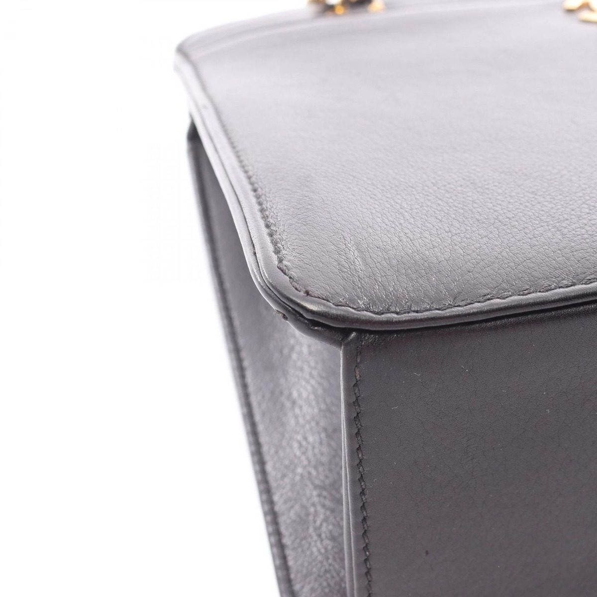 Chanel Handbag CC Logo Black Leather Turnlock Chain — view 10