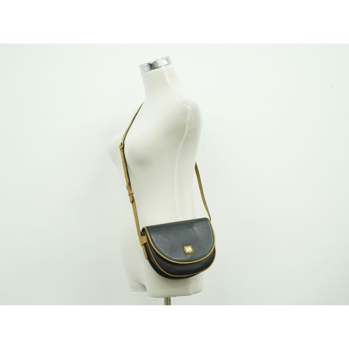 Celine Leather Shoulder Bag Pochette Black — view 6
