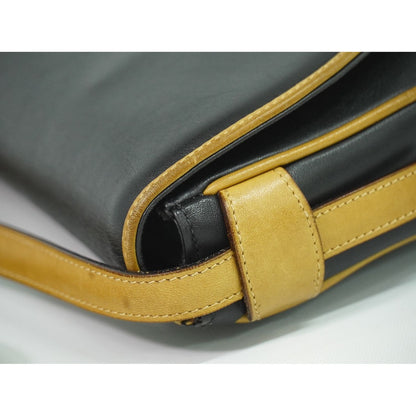 Celine Leather Shoulder Bag Pochette Black — view 7