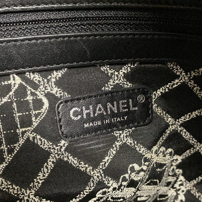 Chanel Essential Tote Ivory And Black Lambskin