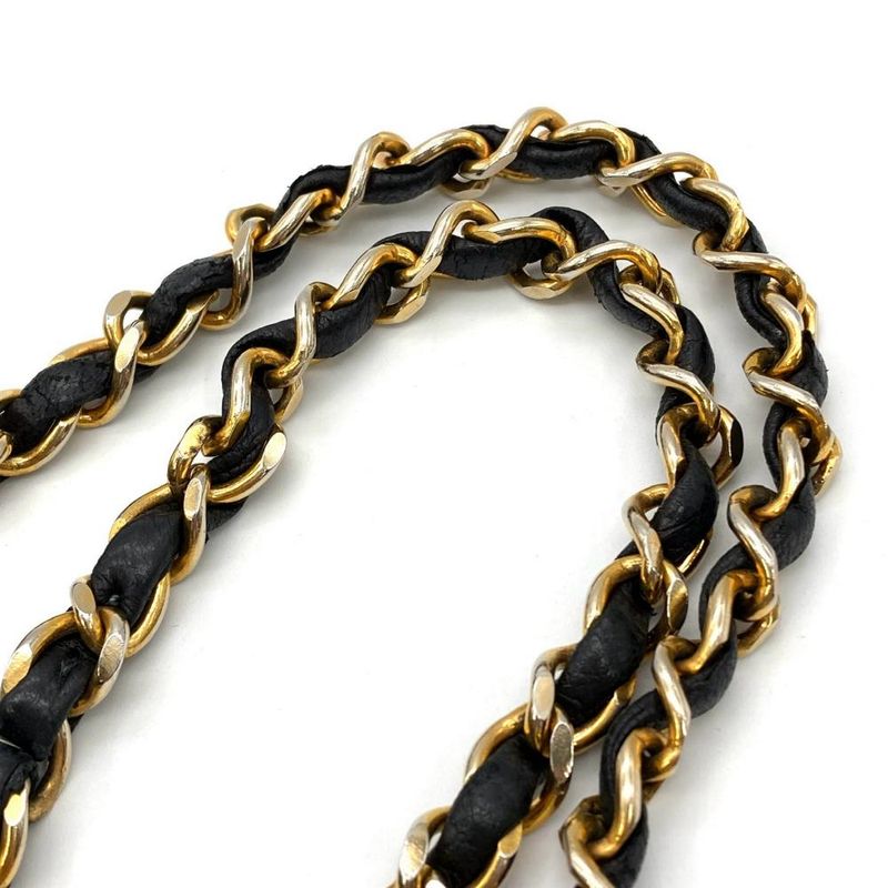 Chanel V-stitch Flap Shoulder Bag Lambskin Black