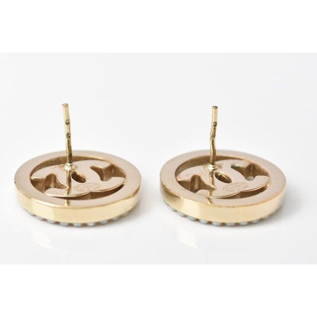 Chanel Circle Motif Logo Pearl — view 5