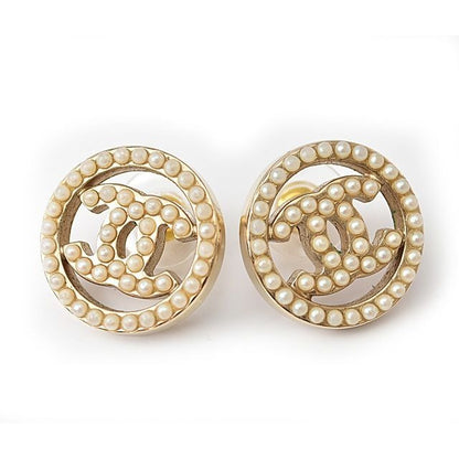 Chanel Circle Motif Logo Pearl