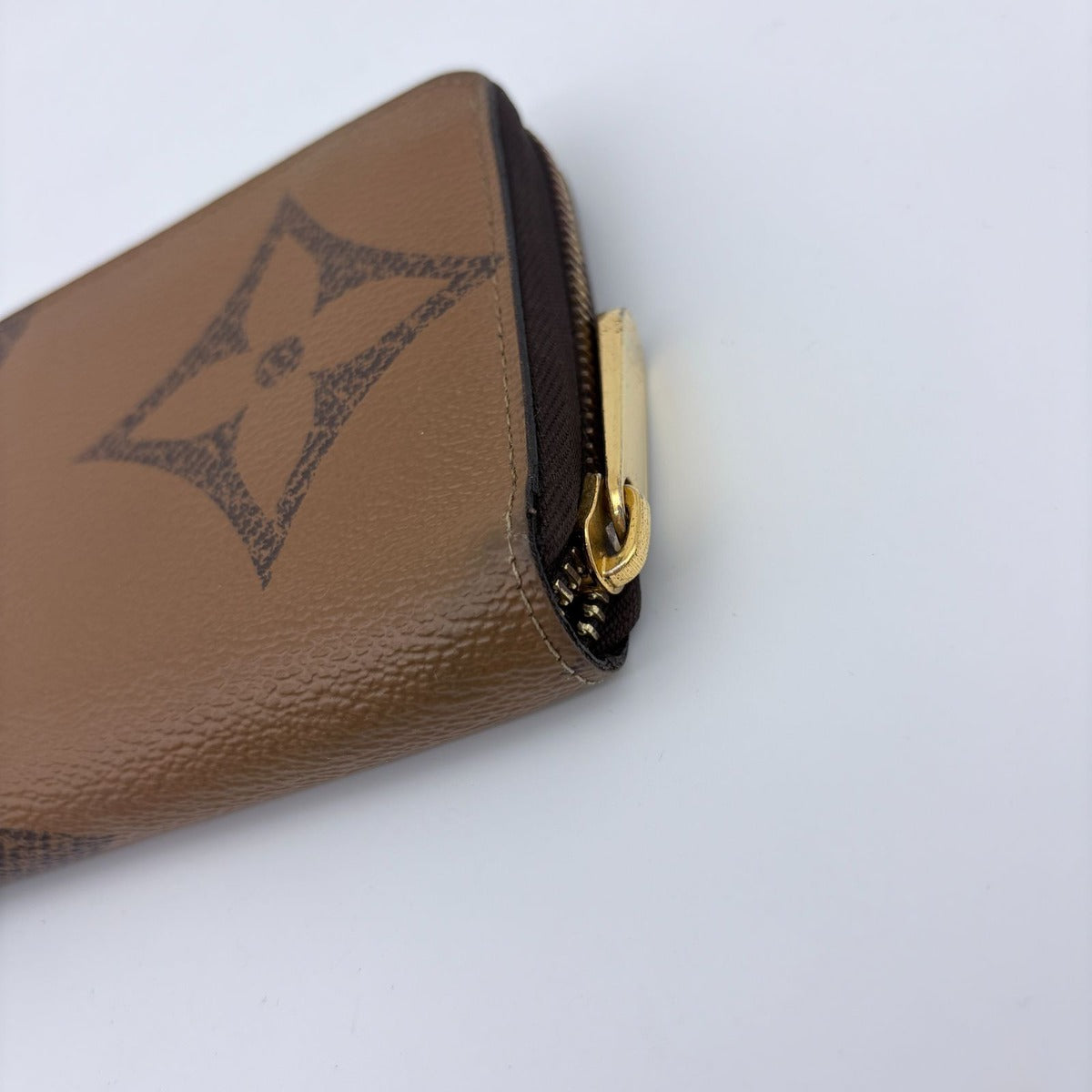 Louis Vuitton Monogram Giant Reverse Zippy Wallet Zip Around — view 11